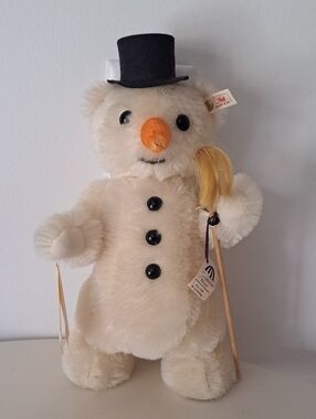 Steiff Snowman.  The  Four Seasons.  No 01514.  Winter 1996-1997 Limited Edition